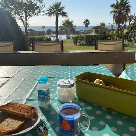 Magnifico Primera Linea De Playa Manilva Holiday home *