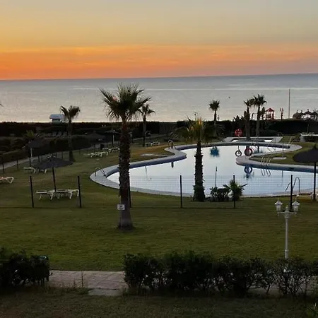Magnifico Primera Linea De Playa Manilva *