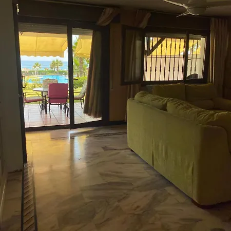 Holiday home Magnifico Primera Linea De Playa Manilva *
