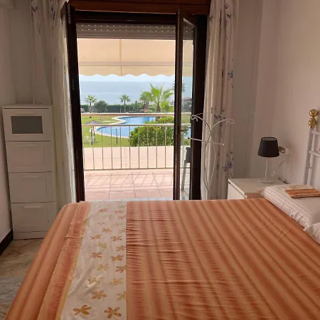 Holiday home Magnifico Primera Linea De Playa Manilva *