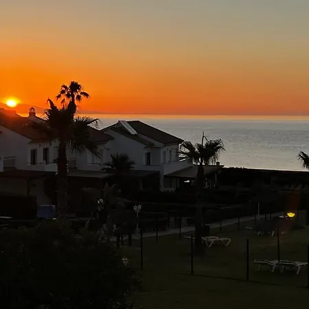 Holiday home Magnifico Primera Linea De Playa Manilva